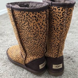 Leopard Uggs